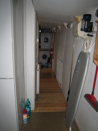 Stbd corridor